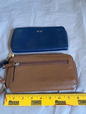 Two Women Wallet BOC Navy Zip Wallet with Tan Leather Wristlet Set